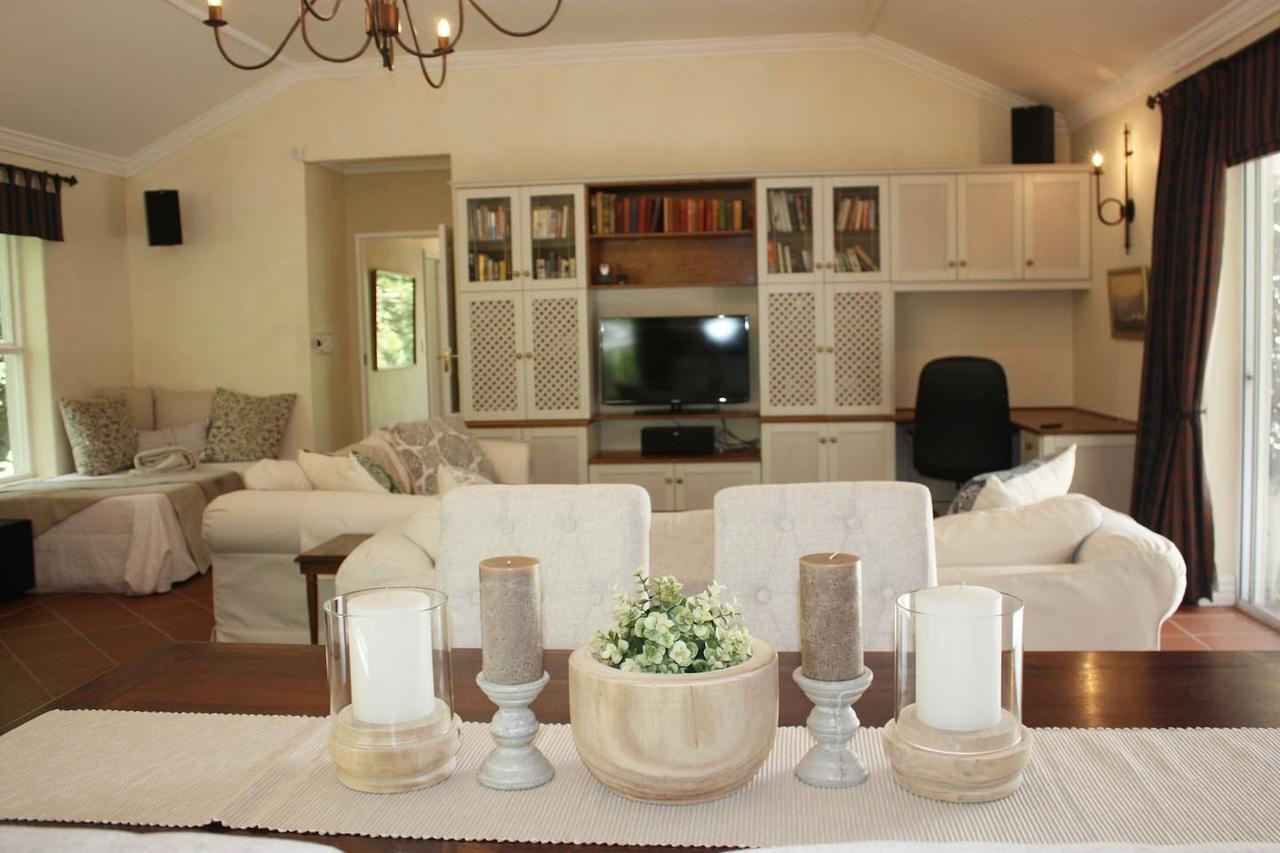 Bed and Breakfast Camelot In Constantia Ciudad del Cabo Exterior foto