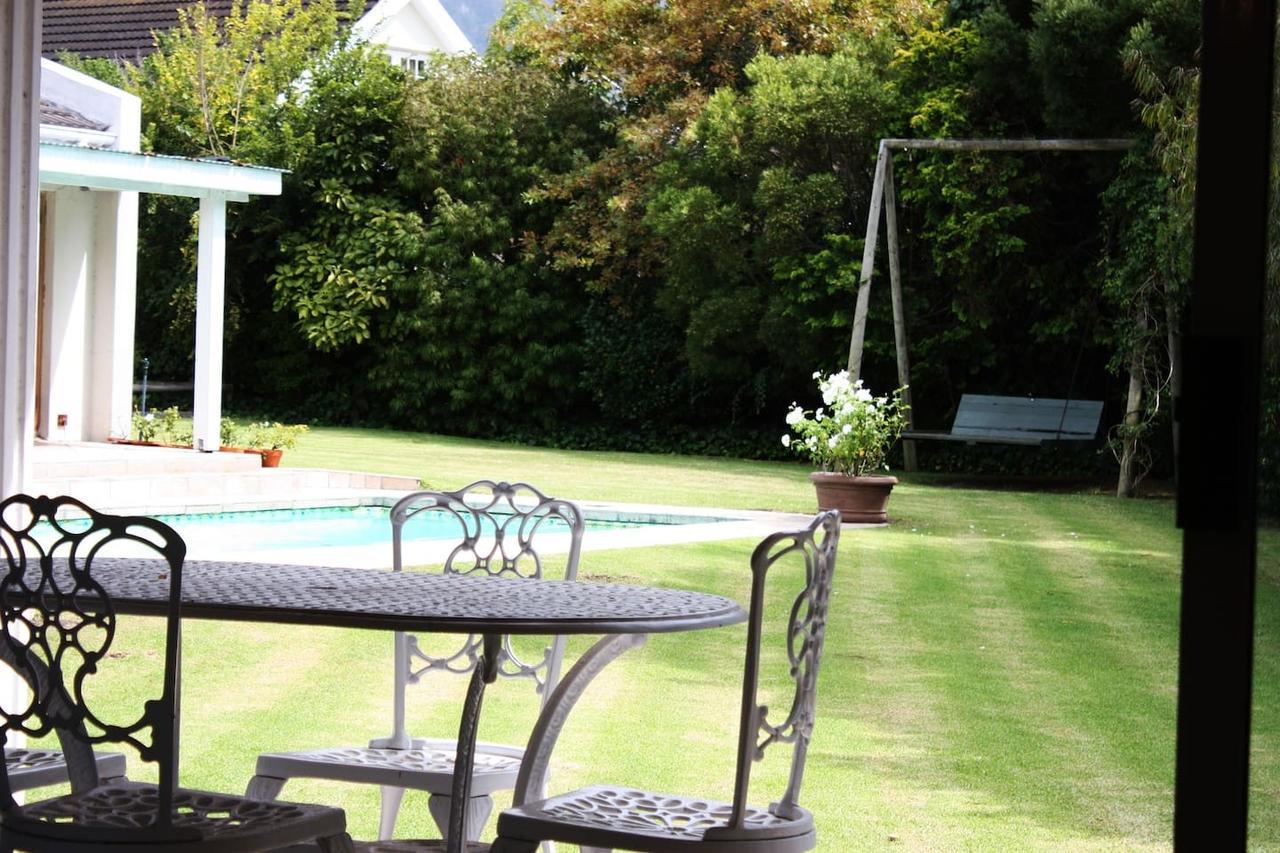 Bed and Breakfast Camelot In Constantia Ciudad del Cabo Exterior foto