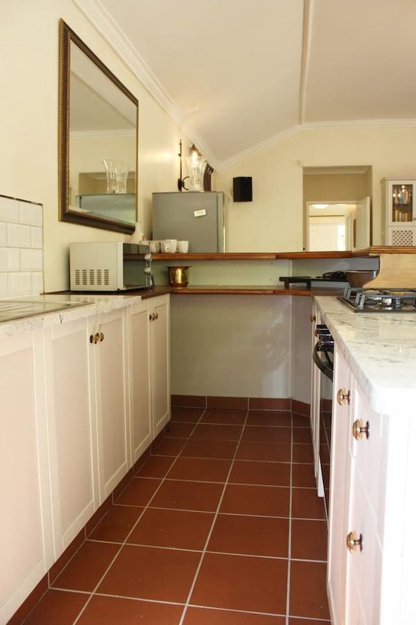 Bed and Breakfast Camelot In Constantia Ciudad del Cabo Exterior foto